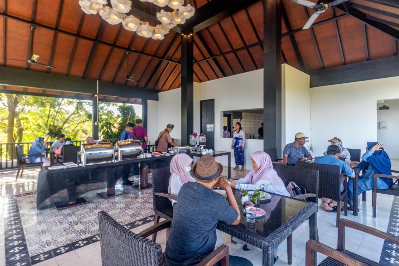 Surya Melasti Exclusive Beach Villa By Sajiwa ウンガサン エクステリア 写真