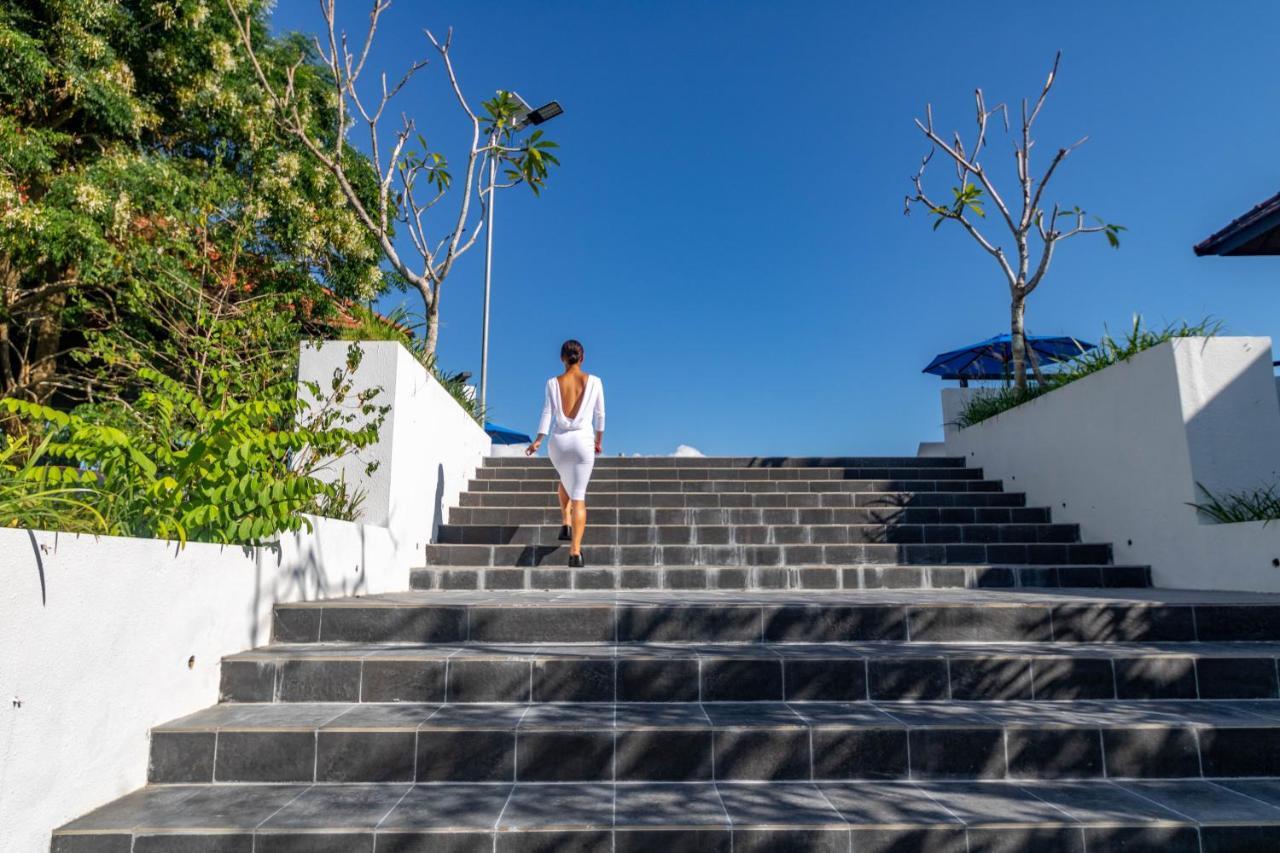 Surya Melasti Exclusive Beach Villa By Sajiwa ウンガサン エクステリア 写真