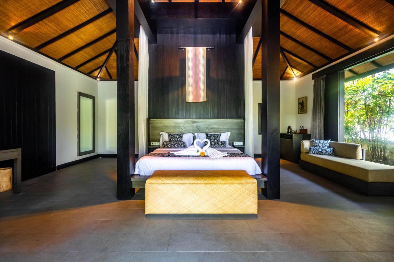 Surya Melasti Exclusive Beach Villa By Sajiwa ウンガサン エクステリア 写真